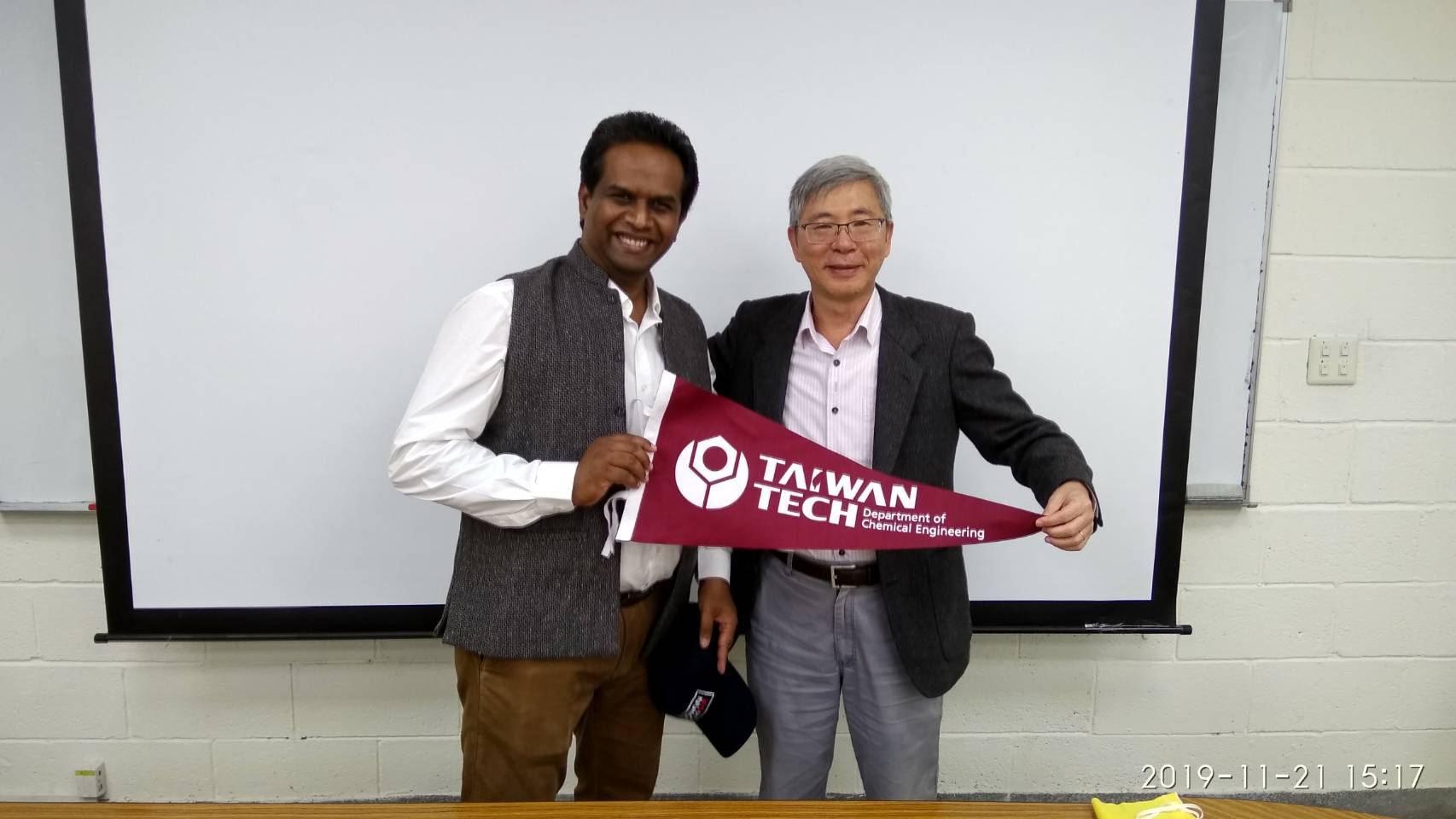 Invited Lecture- 2019/11/21(Thu.) E2-204 Prof. RAJA SHUNMUGAM